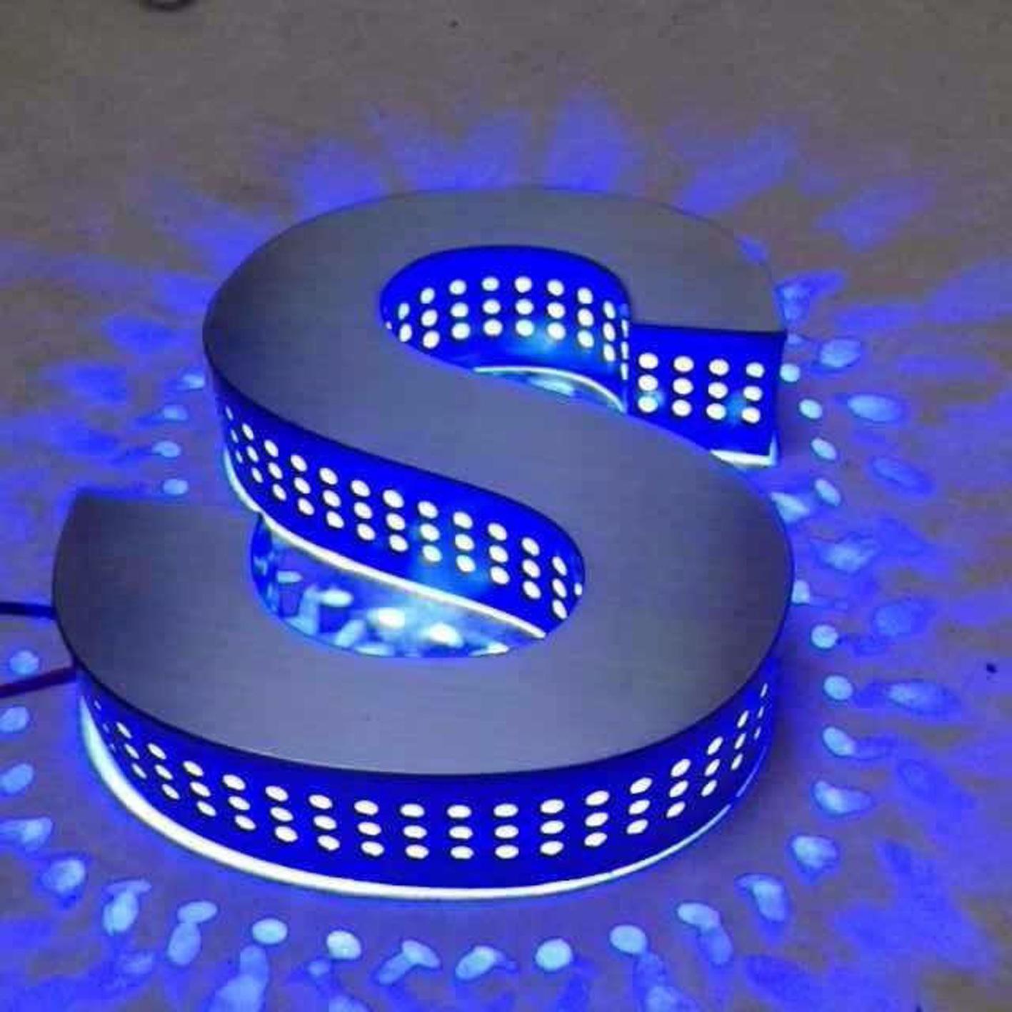 亞克力漢字怎么寫_4399小游戲小學(xué)一年級語文寫漢字_張老師教漢字：漢字識(shí)寫課本練習(xí)冊