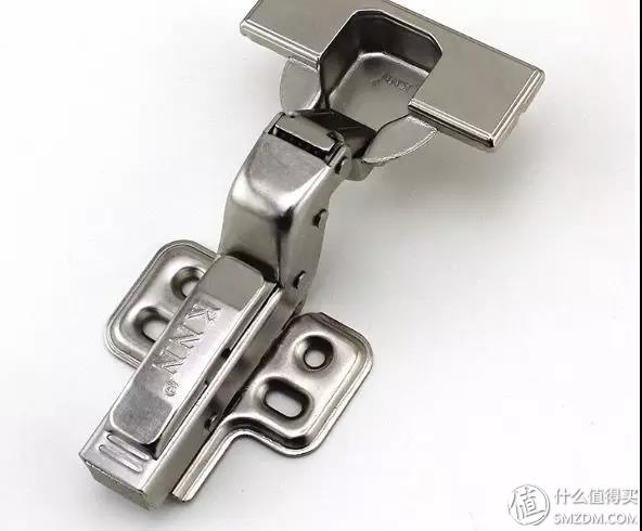 雪弗板做硬包的缺點(diǎn)_芙蓉板 雪弗板_雪弗板做水槽柜好嗎