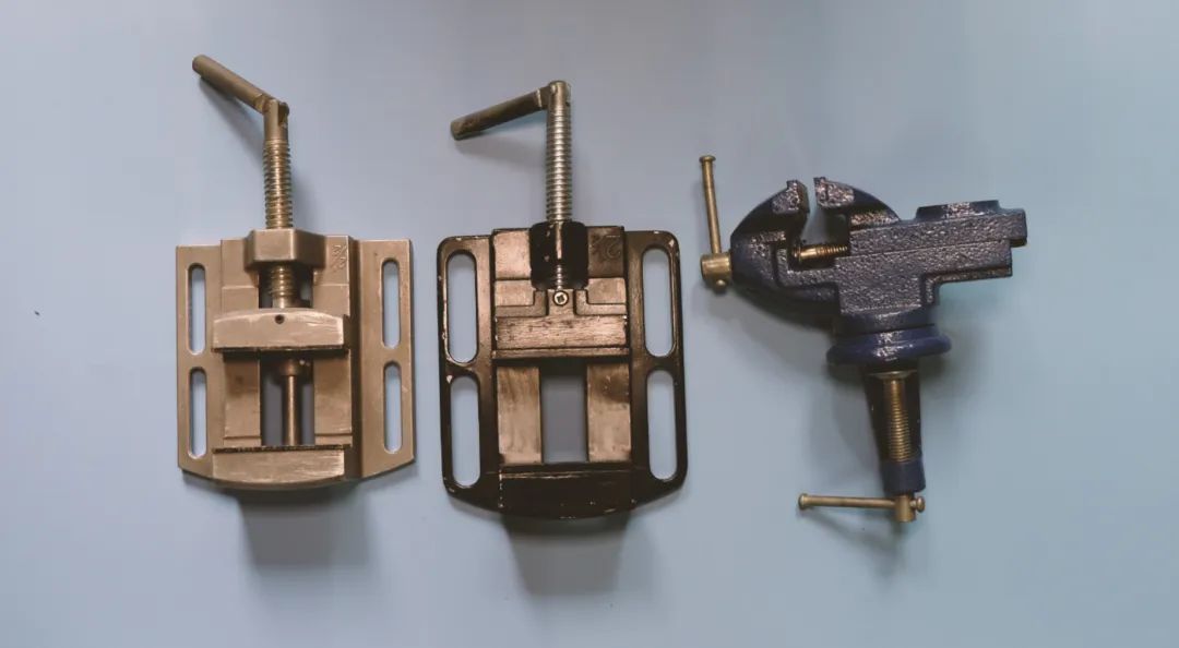 亞克力開槽用什么工具_(dá)墻上開槽用什么工具_(dá)電工開槽工具