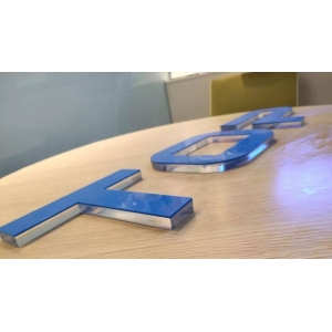 亞克力背打光發(fā)光字 戶外門頭廣告字制作常用材質(zhì)介紹及優(yōu)勢分析